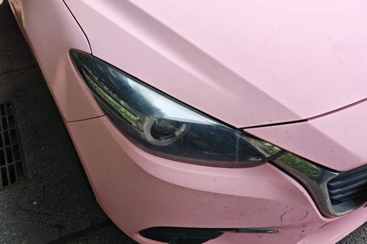 Used Mazda 3 Axela 2017 Sedan 1.5L Automatic Luxury Model Emission Standard China V Right Front Headlight