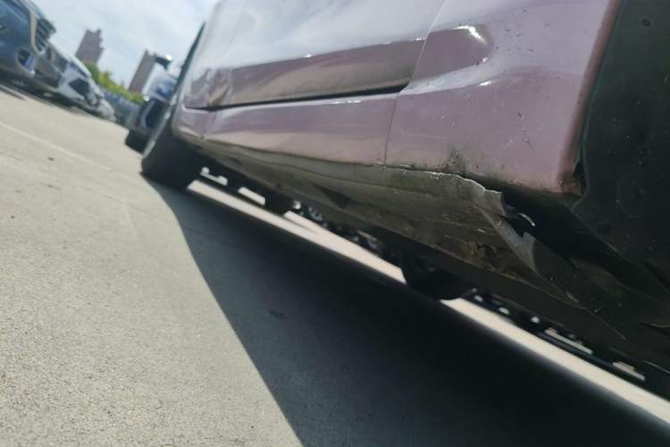 Used Mazda 3 Axela 2017 Sedan 1.5L Automatic Luxury Model Emission Standard China V Right Side Sill