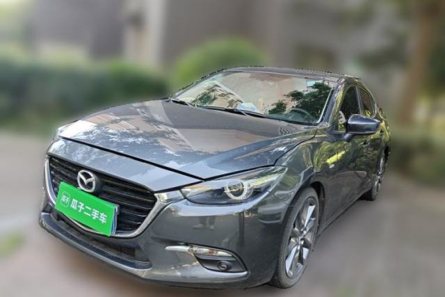 Used Mazda 3 Axela 2017 Hatchback 2.0L Automatic Sport Model China V Emission Standard