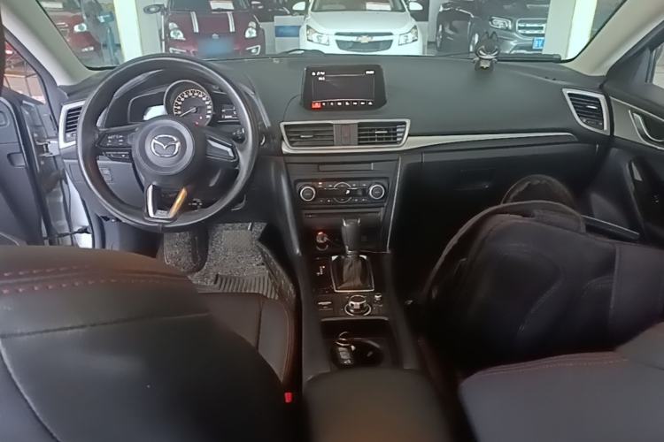 Used Mazda 3 Axela 2017 Sedan 1.5L Automatic Luxury Model Emission Standard China V Center Console