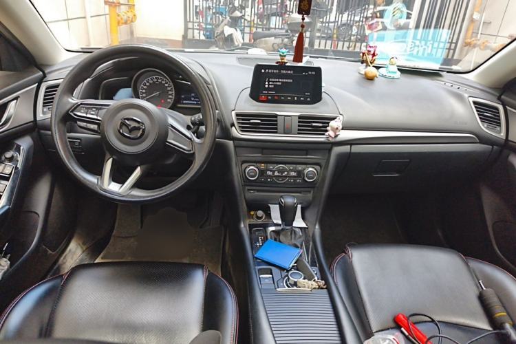 Used Mazda 3 Axela 2017 Sedan 1.5L Automatic Luxury Model Emission Standard China V Center Console