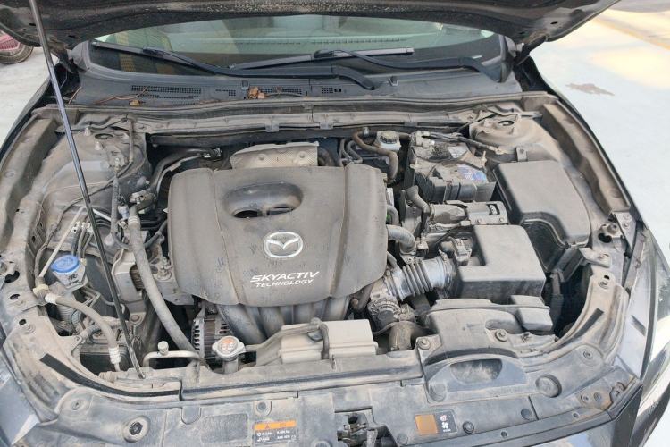 Used Mazda 3 Axela 2017 Sedan 1.5L Automatic Luxury Model China VI Standard Engine Bay