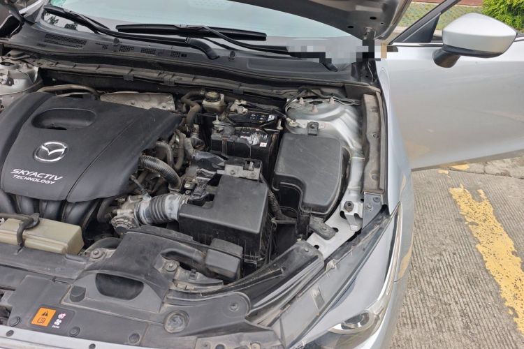 Used Mazda 3 Axela 2017 Sedan 1.5L Automatic Comfort Model Emission Standard China V Engine Bay Left