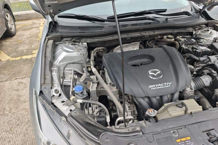 Used Mazda 3 Axela 2017 Sedan 1.5L Automatic Comfort Model Emission Standard China V Engine Bay Right