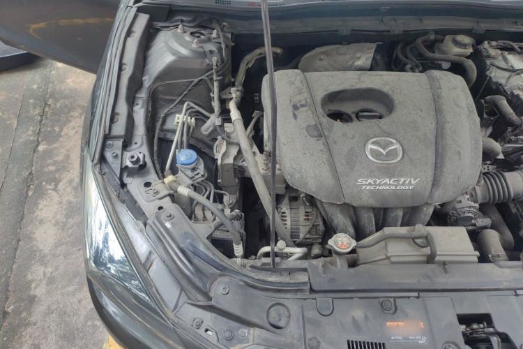 Used Mazda 3 Axela 2017 Hatchback 1.5L Automatic Luxury Model Emission Standard China V Engine Bay Right