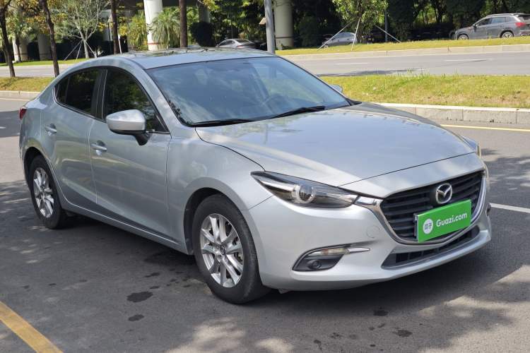 Used Mazda 3 Axela 2017 Sedan 1.5L Automatic Luxury Model China VI Standard Exterior 2