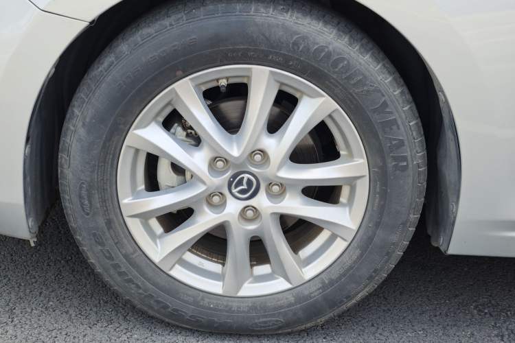 Used Mazda 3 Axela 2017 Sedan 1.5L Automatic Luxury Model China VI Standard Exterior 8