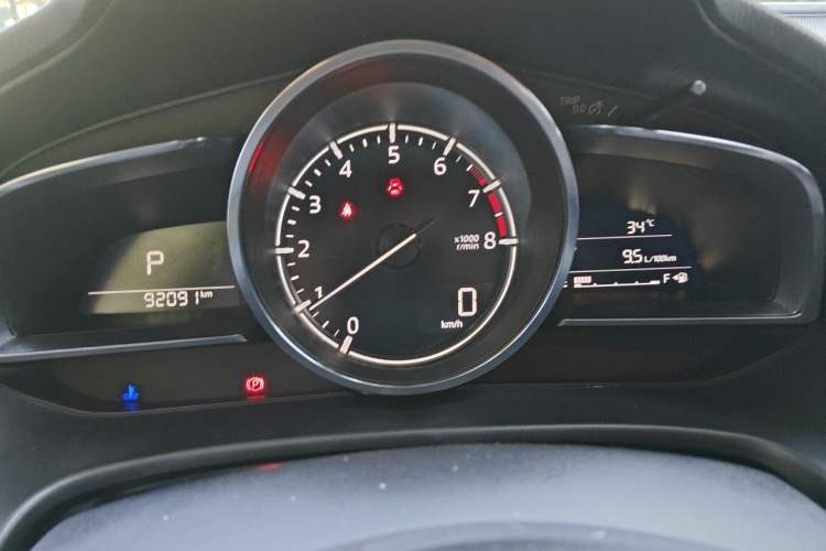 Used Mazda 3 Axela 2017 Hatchback 2.0L Automatic Sport Model China V Emission Standard Instrument Cluster