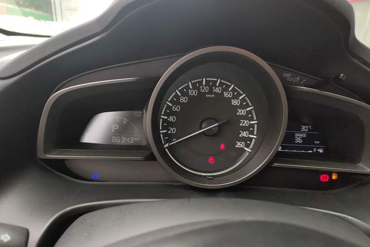 Used Mazda 3 Axela 2017 Sedan 1.5L Automatic Comfort Model Emission Standard China V Instrument Cluster