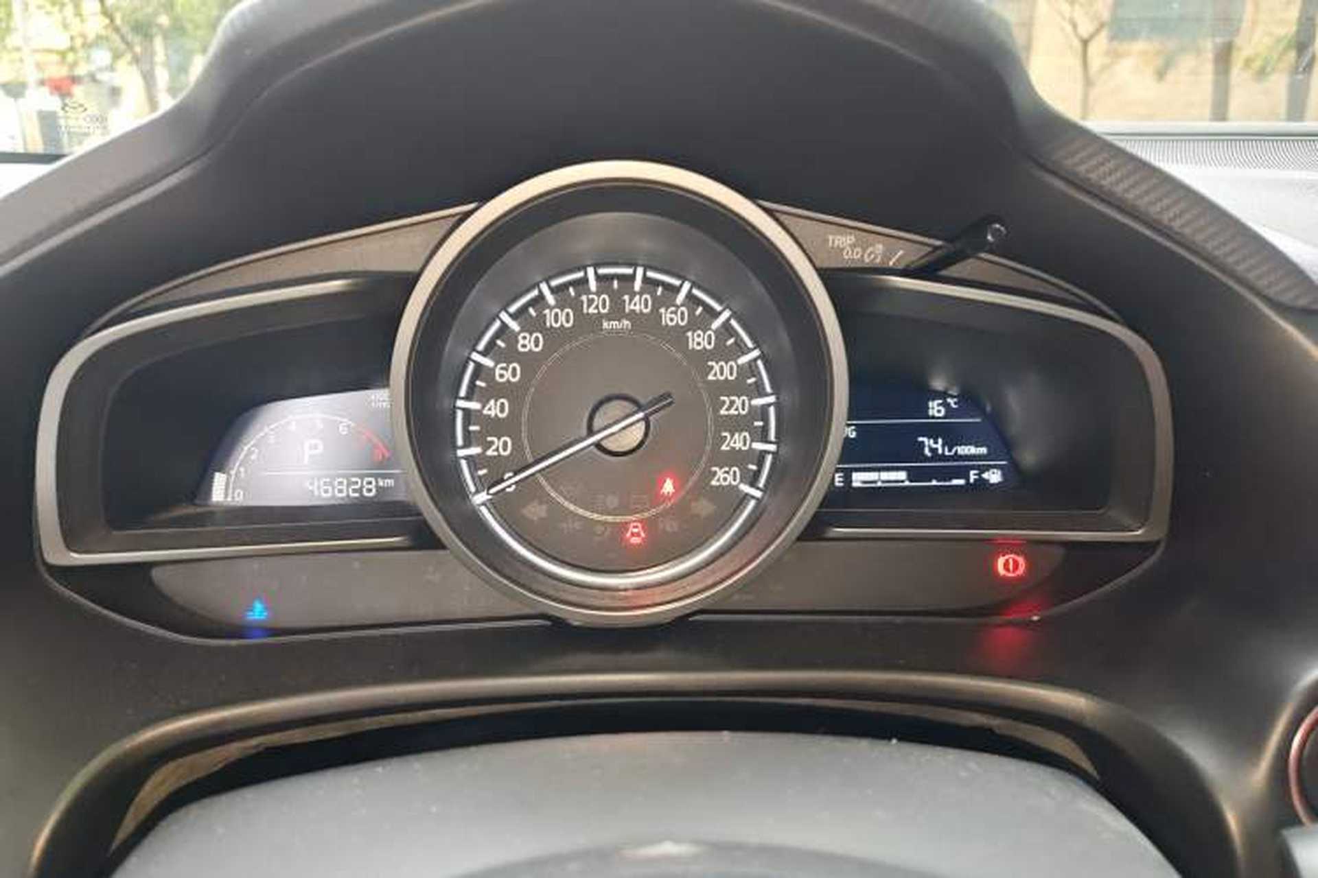 Used Mazda 3 Axela 2017 Sedan 1.5L Automatic Comfort Model Emission Standard China V Instrument Cluster