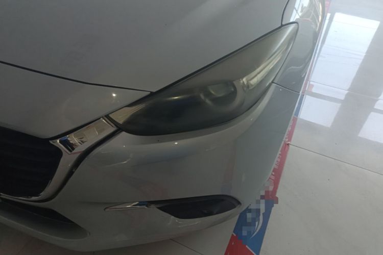 Used Mazda 3 Axela 2017 Sedan 1.5L Automatic Luxury Model Emission Standard China V Left Front Headlight