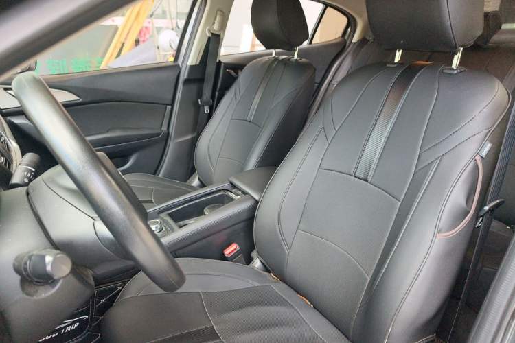 Used Mazda 3 Axela 2017 Sedan 1.5L Automatic Luxury Model China VI Standard Left Front Seat