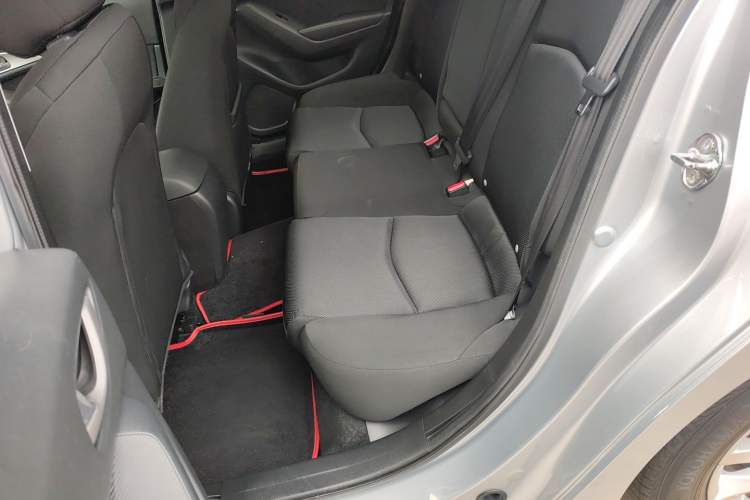 Used Mazda 3 Axela 2017 Sedan 1.5L Automatic Comfort Model Emission Standard China V Left Rear Seat