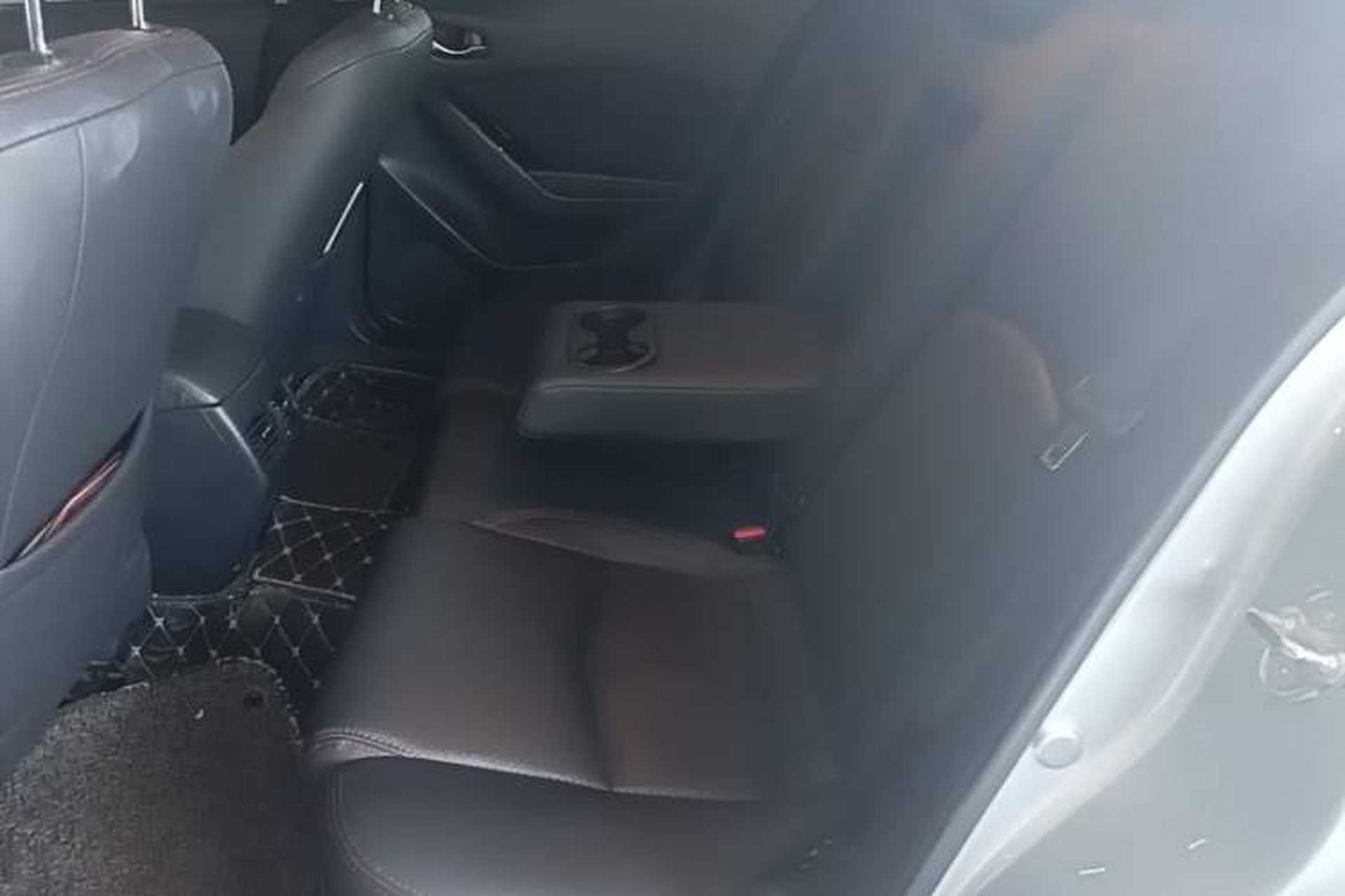 Used Mazda 3 Axela 2017 Sedan 1.5L Automatic Luxury Model Emission Standard China V Left Rear Seat