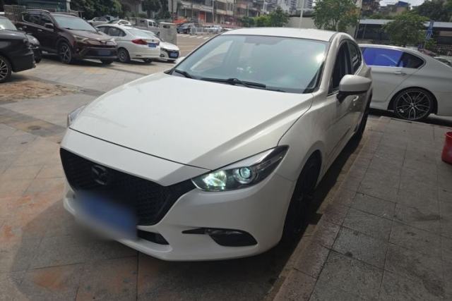 Used Mazda 3 Axela 2017 Hatchback 1.5L Automatic Comfort Model Emission Standard China V