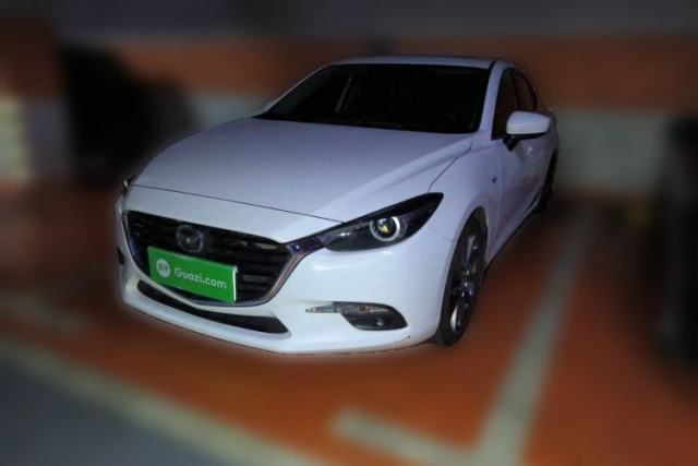 Used Mazda 3 Axela 2017 Hatchback 2.0L Automatic Luxury Model China VI Standard