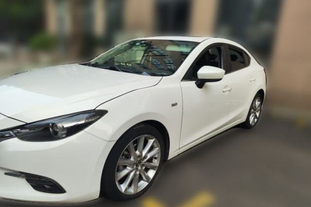 Mazda 3 Axela 2017 Sedan 2.0L Automatic Prestige Model China V Standard d’occasion