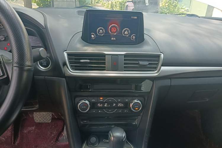 Used Mazda 3 Axela 2017 Sedan 1.5L Automatic Luxury Model Emission Standard China V Audio And AC Panel