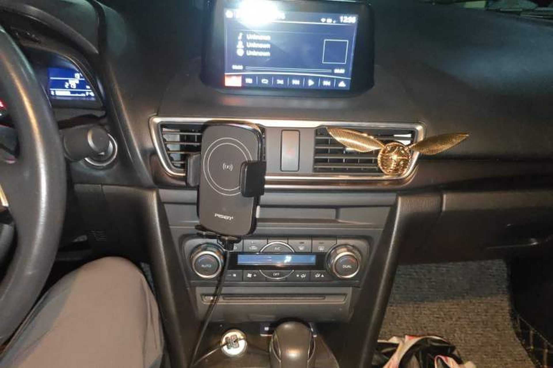 Used Mazda 3 Axela 2017 Sedan 2.0L Automatic Prestige Model China V Standard Audio And AC Panel