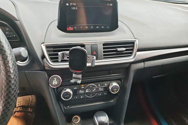 Used Mazda 3 Axela 2017 Sedan 2.0L Automatic Prestige Model China V Standard Audio And AC Panel