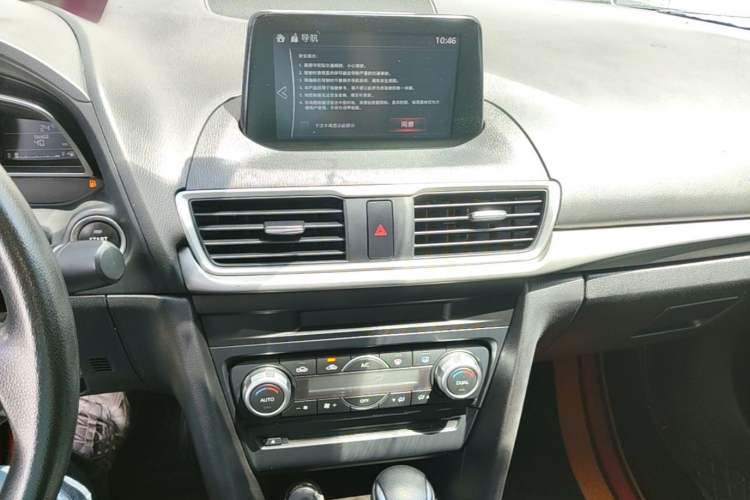Used Mazda 3 Axela 2017 Sedan 1.5L Automatic Luxury Model Emission Standard China V Audio And AC Panel