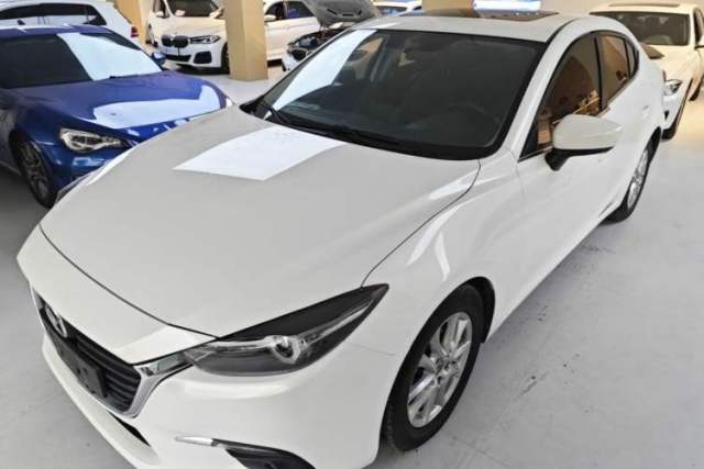 Used Mazda 3 Axela 2017 Sedan 1.5L Automatic Luxury Model Emission Standard China V