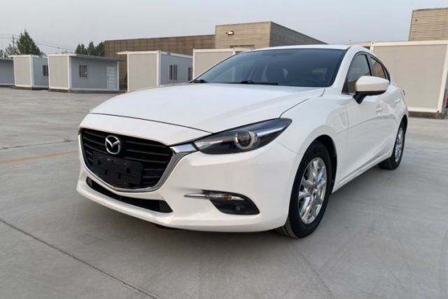 Used Mazda 3 Axela 2017 Hatchback 1.5L Automatic Luxury Model Emission Standard China V