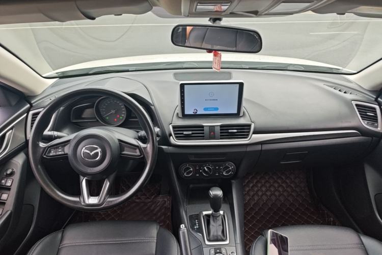Used Mazda 3 Axela 2017 Sedan 1.5L Automatic Comfort Model Emission Standard China V Center Console