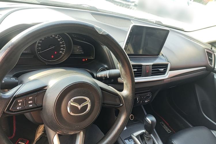 Used Mazda 3 Axela 2017 Sedan 1.5L Automatic Comfort Model Emission Standard China V Center Console