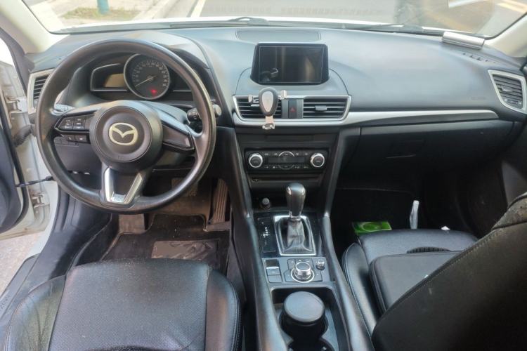 Used Mazda 3 Axela 2017 Sedan 1.5L Automatic Luxury Model Emission Standard China V Center Console