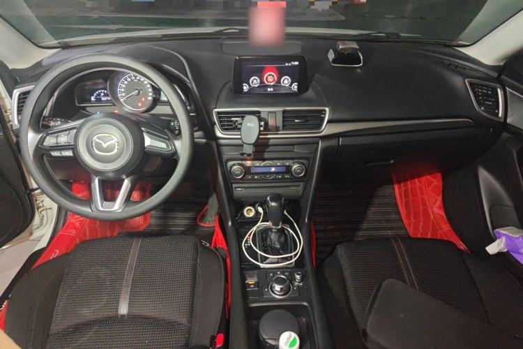 Used Mazda 3 Axela 2017 Sedan 1.5L Automatic Luxury Model Emission Standard China V Center Console