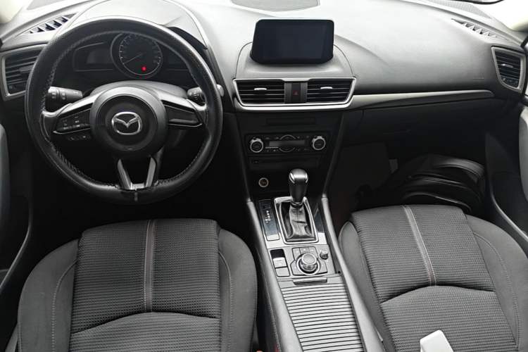 Used Mazda 3 Axela 2017 Sedan 1.5L Automatic Luxury Model Emission Standard China V Center Console