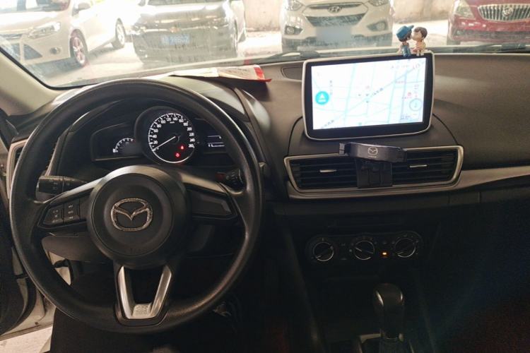 Used Mazda 3 Axela 2017 Sedan 1.5L Automatic Comfort Model Emission Standard China V Center Console