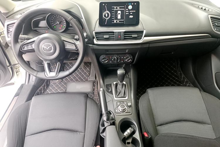 Used Mazda 3 Axela 2017 Sedan 1.5L Automatic Comfort Model Emission Standard China V Center Console