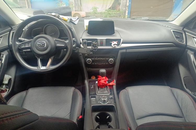 Used Mazda 3 Axela 2017 Sedan 1.5L Automatic Luxury Model Emission Standard China V Center Console