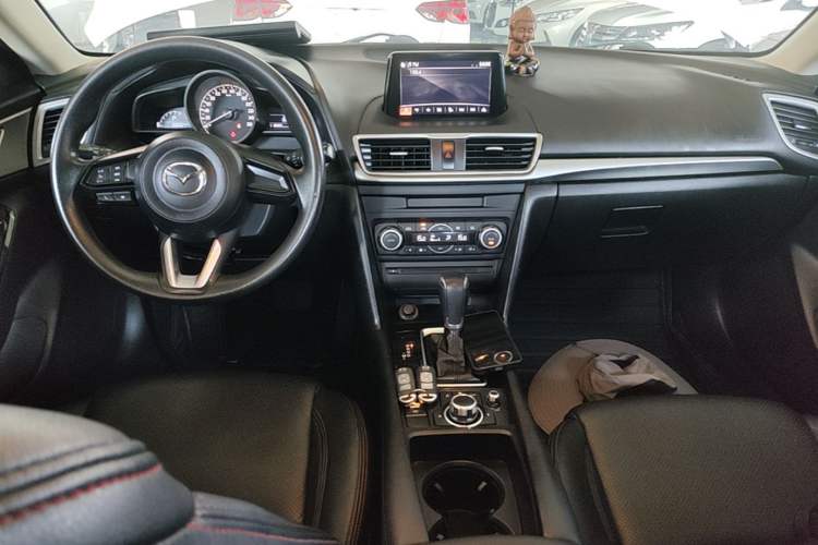 Used Mazda 3 Axela 2017 Sedan 1.5L Automatic Luxury Model Emission Standard China V Center Console