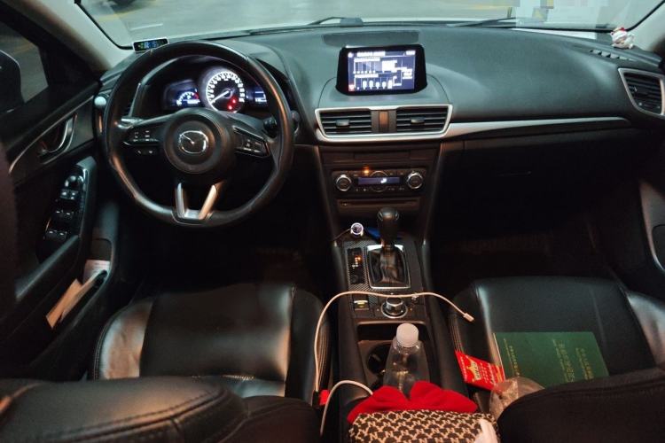 Used Mazda 3 Axela 2017 Sedan 1.5L Automatic Luxury Model Emission Standard China V Center Console