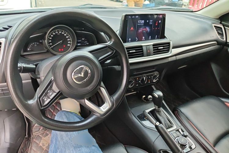 Used Mazda 3 Axela 2017 Sedan 1.5L Automatic Comfort Model Emission Standard China V Center Console