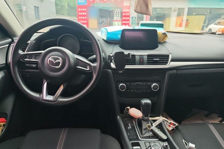 Used Mazda 3 Axela 2017 Sedan 1.5L Automatic Luxury Model Emission Standard China V Center Console