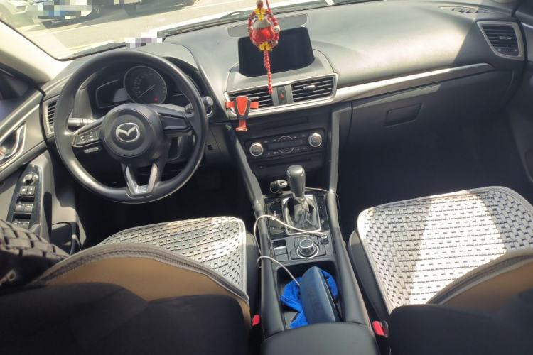 Used Mazda 3 Axela 2017 Sedan 1.5L Automatic Luxury Model Emission Standard China V Center Console