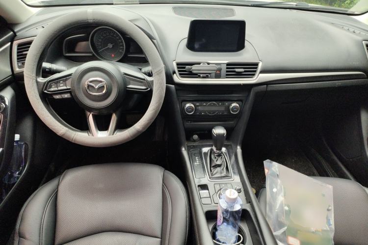 Used Mazda 3 Axela 2017 Sedan 1.5L Automatic Luxury Model Emission Standard China V Center Console