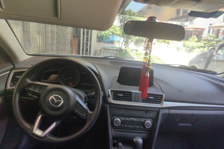 Used Mazda 3 Axela 2017 Sedan 1.5L Automatic Luxury Model Emission Standard China V Center Console