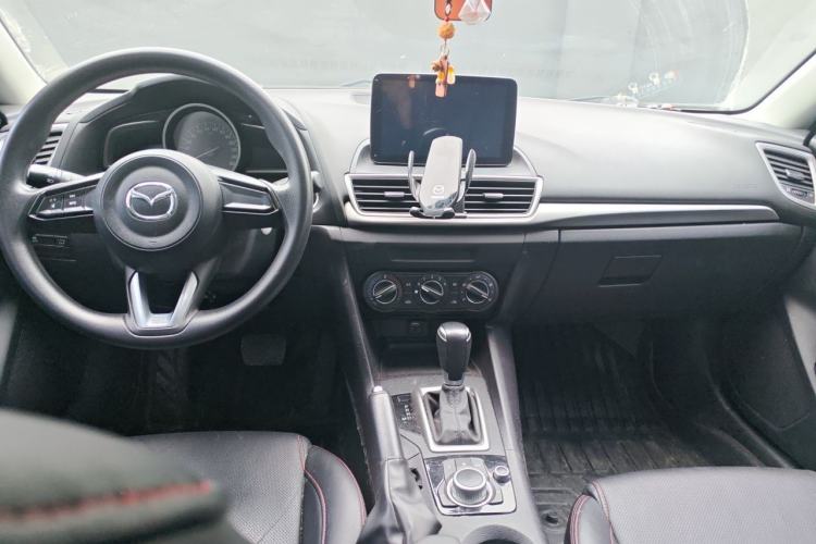 Used Mazda 3 Axela 2017 Sedan 1.5L Automatic Comfort Model Emission Standard China V Center Console