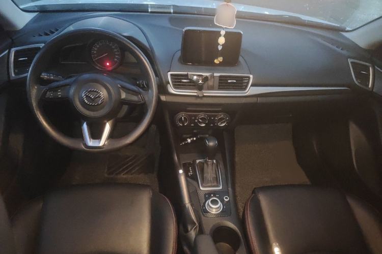 Used Mazda 3 Axela 2017 Sedan 1.5L Automatic Comfort Model Emission Standard China V Center Console