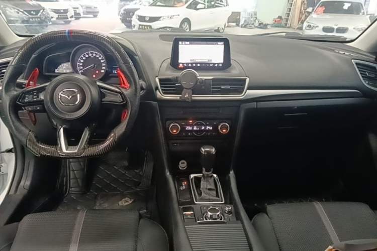 Used Mazda 3 Axela 2017 Sedan 1.5L Automatic Luxury Model Emission Standard China V Center Console