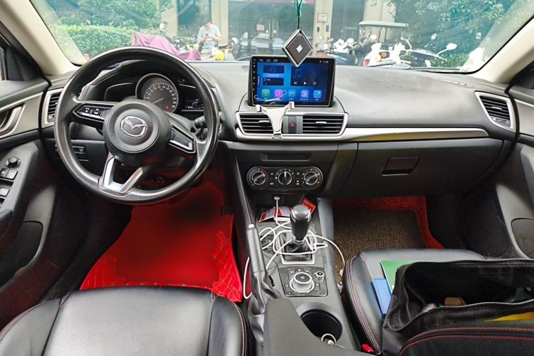 Used Mazda 3 Axela 2017 Sedan 1.5L Automatic Comfort Model Emission Standard China V Center Console