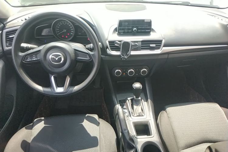 Used Mazda 3 Axela 2017 Sedan 1.5L Automatic Comfort Model Emission Standard China V Center Console