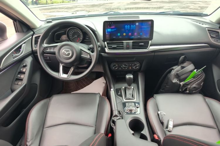 Used Mazda 3 Axela 2017 Sedan 1.5L Automatic Comfort Model Emission Standard China V Center Console