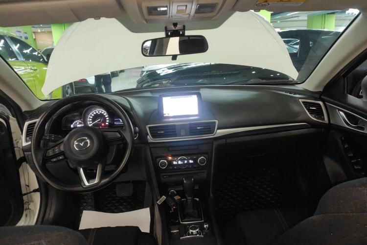 Used Mazda 3 Axela 2017 Sedan 1.5L Automatic Luxury Model Emission Standard China V Center Console