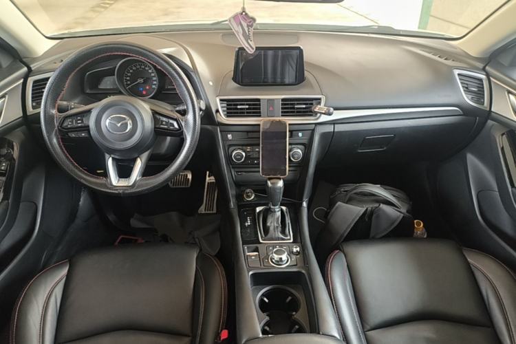 Used Mazda 3 Axela 2017 Sedan 1.5L Automatic Luxury Model Emission Standard China V Center Console
